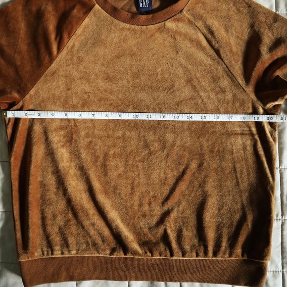 Gap Brown Velour Crew Neck Shirt NWOT - Picture 3 of 6